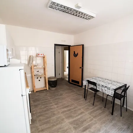 Departure Rooms&hostels Nápoly