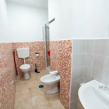 Departure Rooms&hostels Nápoly