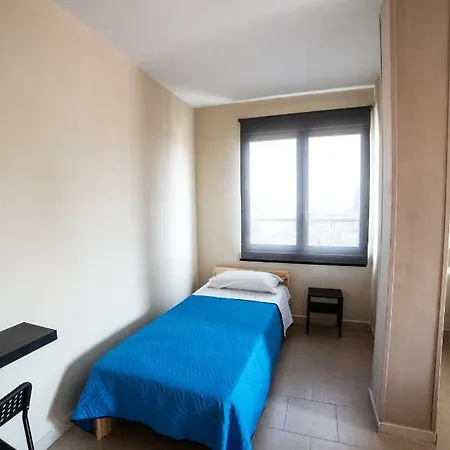Departure Rooms&hostels Panzió Nápoly