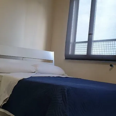 Departure Rooms&hostels 2* Nápoly
